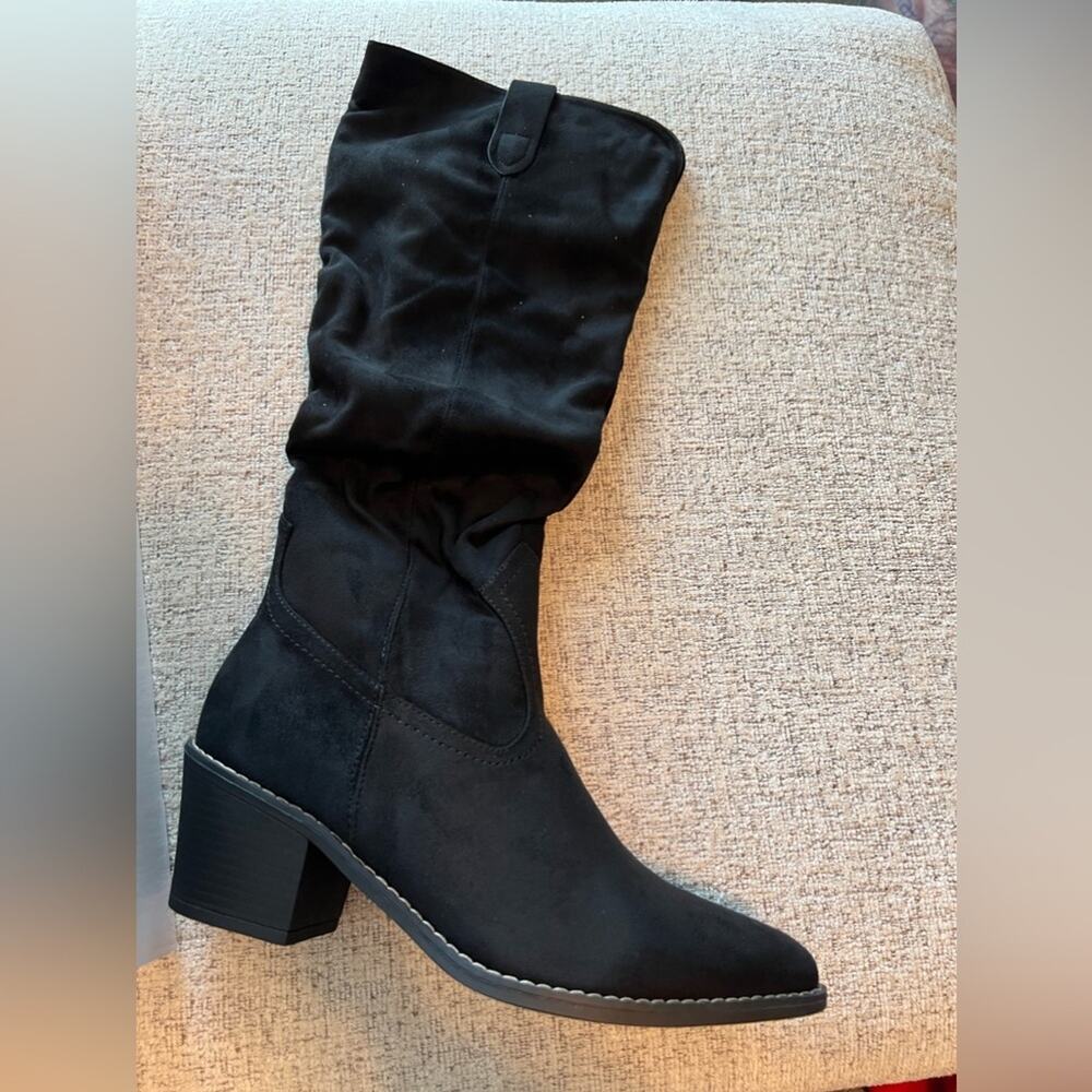NEW in Box Dream Pairs Black Suede Stretchy Tall Boots Size 10 Short Heel